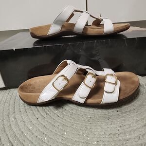 Women's Size 7 Vionic MISA Slide Sandal White Patent Leather Shoes wVelc Comfort